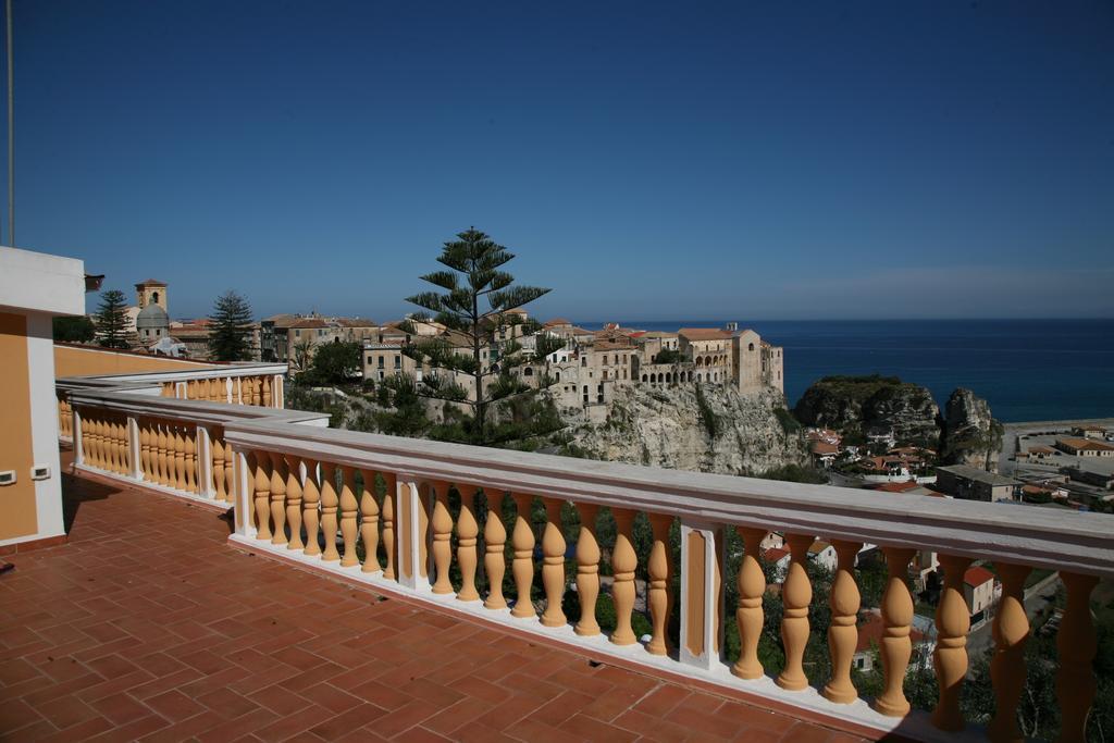 Mansarda Villa Alf Di Vito Tropea Pokoj fotografie